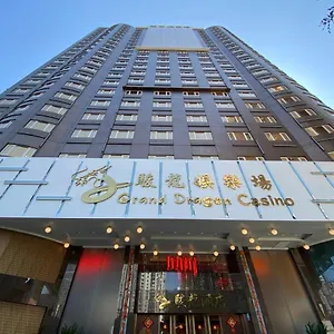 grand-dragon-hotel.getmacauhotels.com/