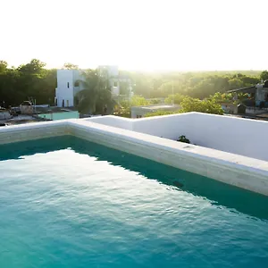 itza-hotel-akumal.allrivieramayahotels.com/
