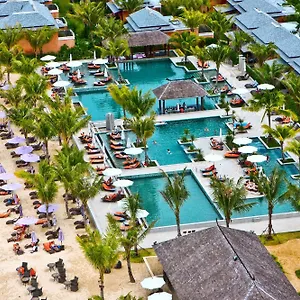 https://beyond-resort-khaolak.khao-lakhotels.com